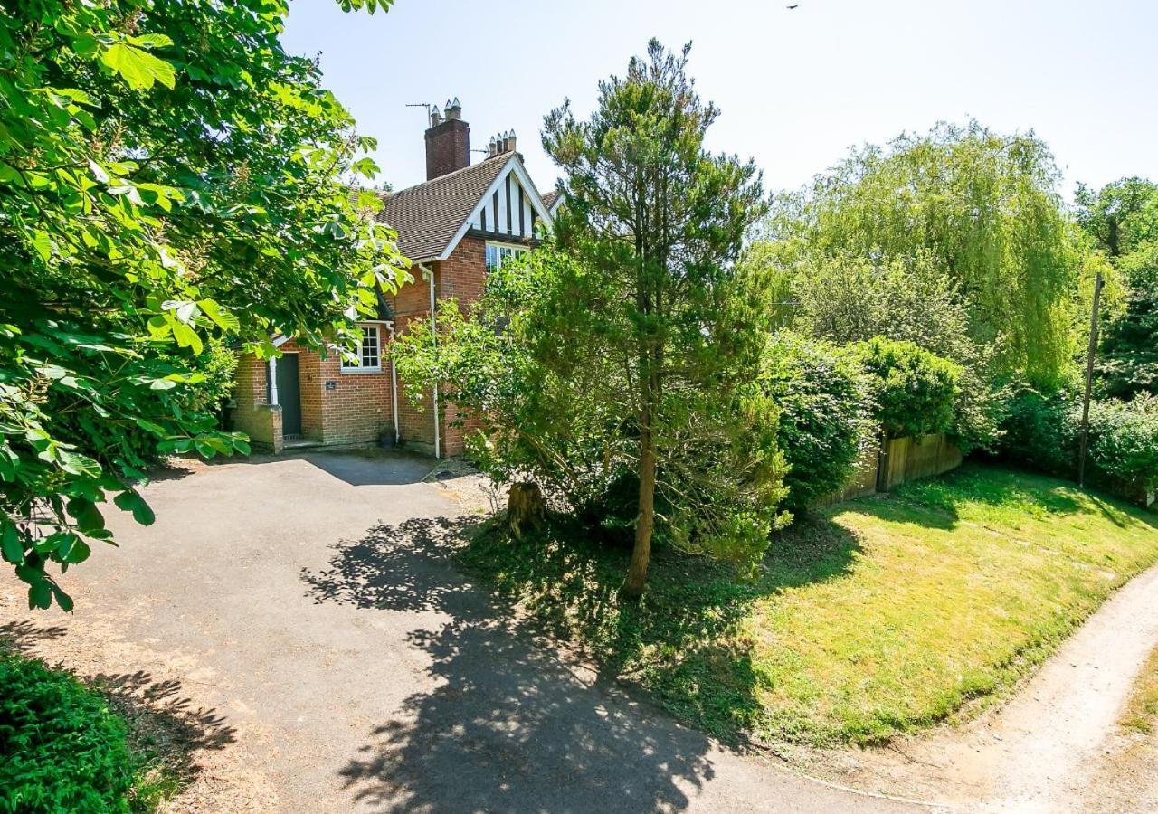 Lodge Farm - Stunning 3 Bed With Large Garden! Beckley  エクステリア 写真